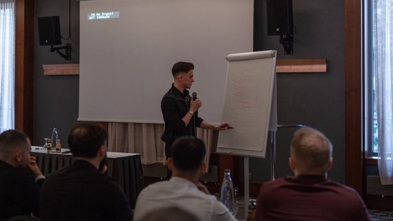 Wer ist Danil? Das steckt hinter Silent Income